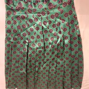 Silk pleated midi Skirt in Green with Purple Pattern